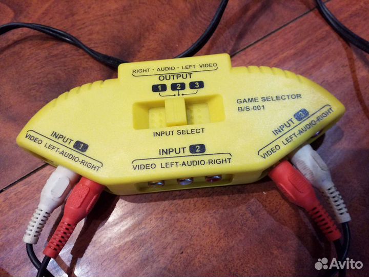 Разветвитель RCA аудио и видео сигнала