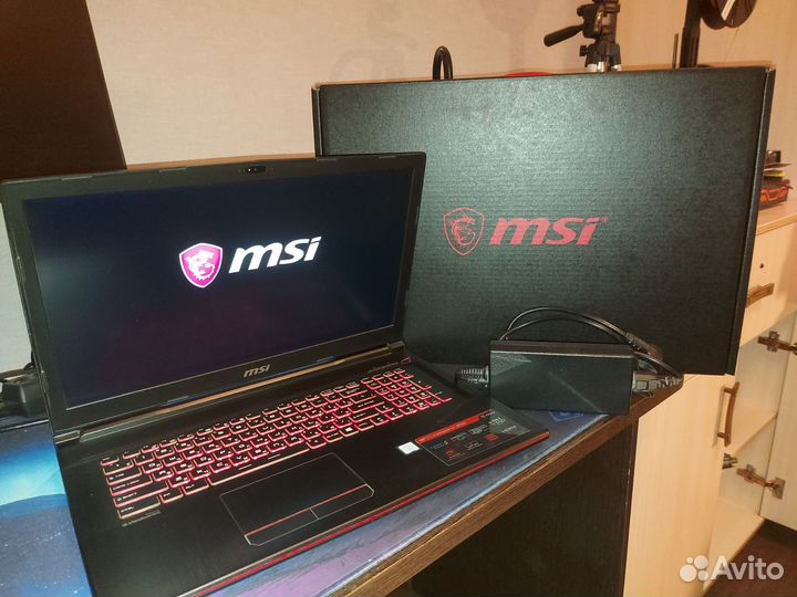 Ноутбук msi leopard 8re gp73