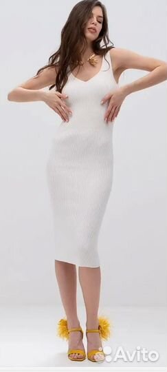 Платье Новое молочного цвета