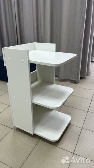 Косметологический столик