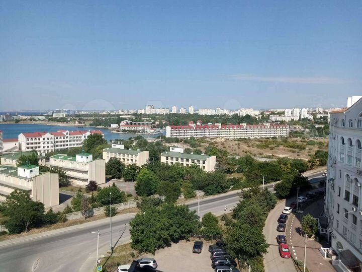 2-к. квартира, 65 м², 10/10 эт.