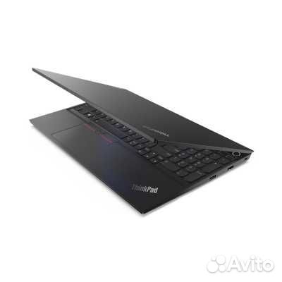 Ноутбук Lenovo ThinkPad E15 Gen 4 21E60062RT - нов