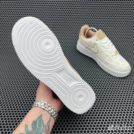 Кроссовки Nike Air Force 1 07 Lux White Beige