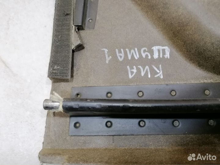 Полка багажника (хэтчбек) Kia Sephia/Shuma