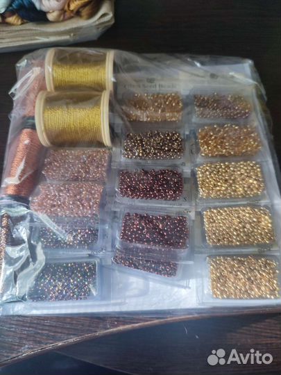 Вышивка крестом и бисером