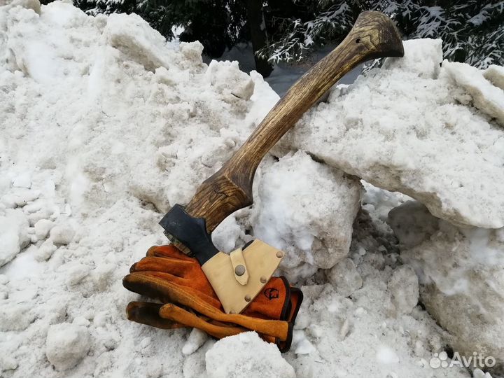 Топор туристический