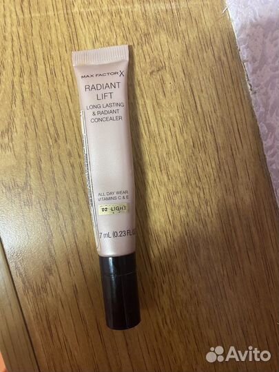 Max factor консилер