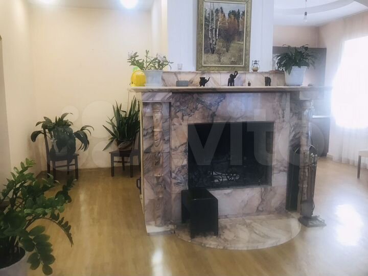 Дом 193 м² на участке 8 сот.