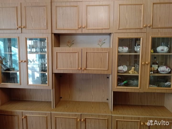 Стенка в гостиную