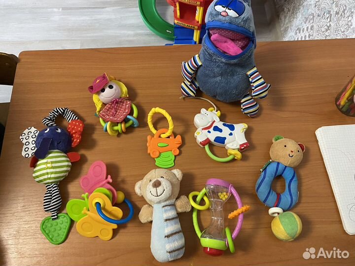 Грызунки игрушки для малыша до двух лет