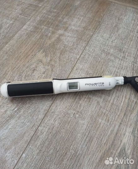 Выпрямитель для волос Rowenta