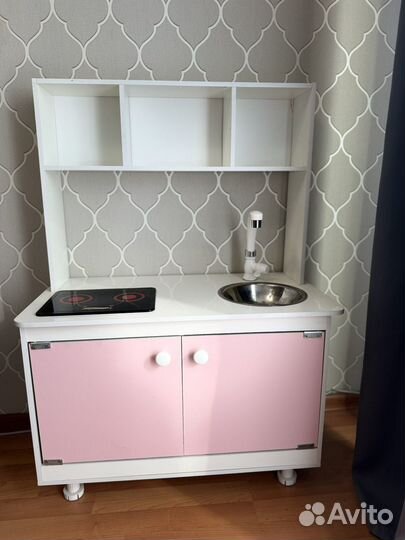 Детская деревянная кухня