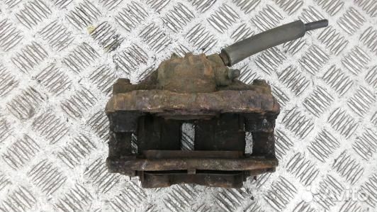 Суппорт тормозной передний правый peugeot 307 (8NI