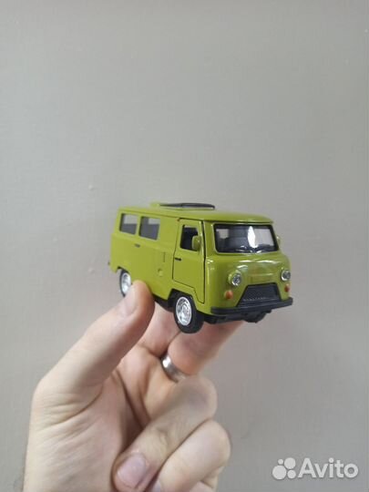 Машинка металл Буханка