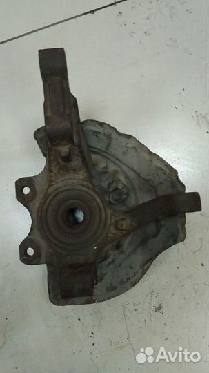 Кулак поворотный передний правый Opel Vectra