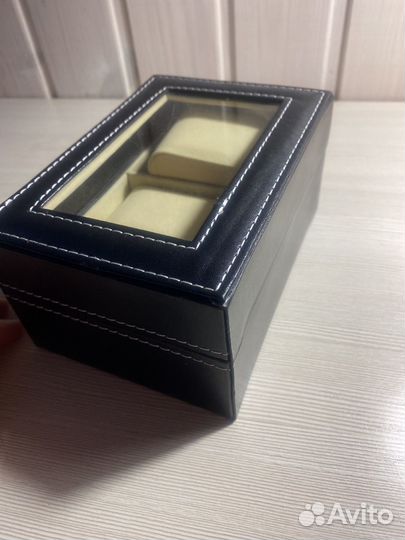 Кейс, бокс, шкатулка для хранения часов