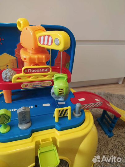 Игрушка для мальчиков железнодорожный переезд