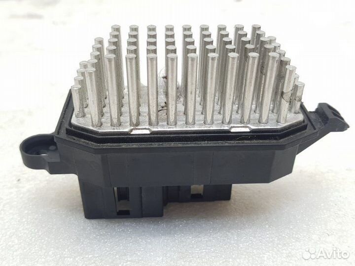 Резистор отопителя Nissan Qashqai J11 1.2 HRA2DDT