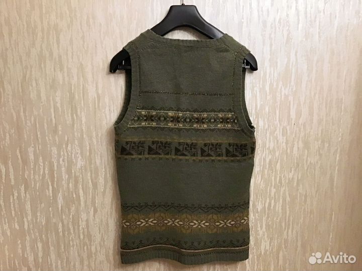 Безрукавка женская 44-46 р