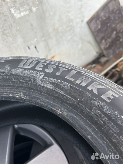 Westlake 312 215/55 R17