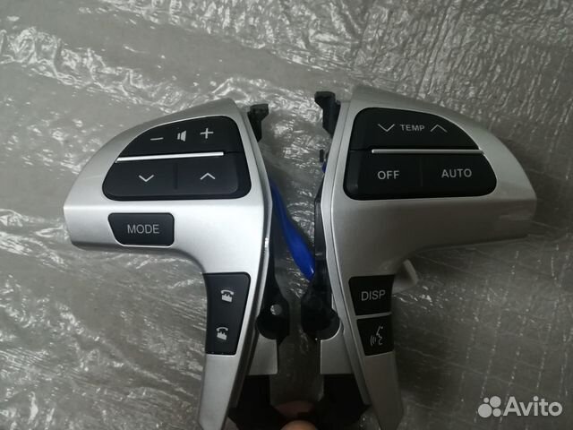 Кнопки на руль toyota camry 40/ новые