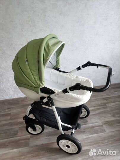 Коляска 2 в 1 Retrus Futuro Lux