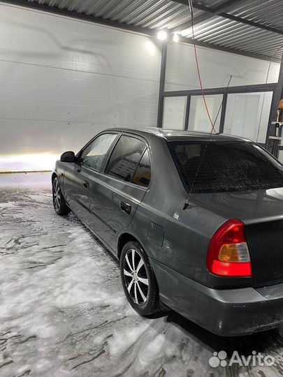 Hyundai Accent, 2005