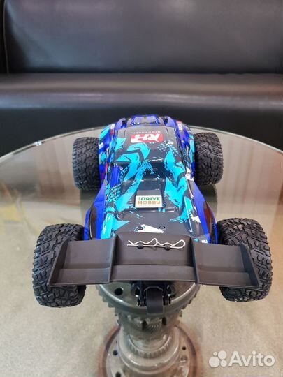 Радиоуправляемая модель Трагги RemoHobby S-evor V2