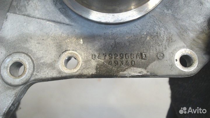 Насос водяной Dodge Challenger 2008, 2009