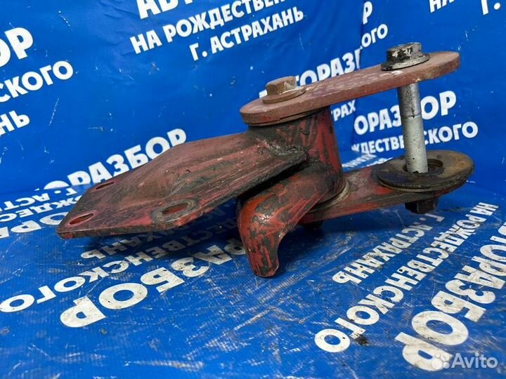 Кронштейн рессоры. Iveco Eurotrakker 2005