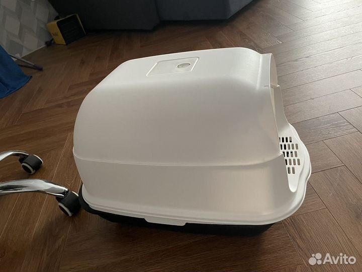 Закрытый лоток