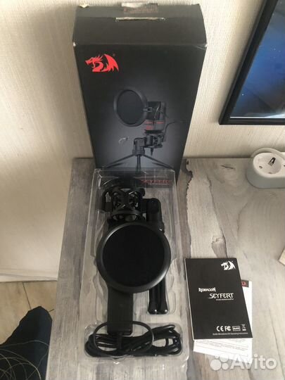 Игровой микрофон Redragon Seyfert. Новый