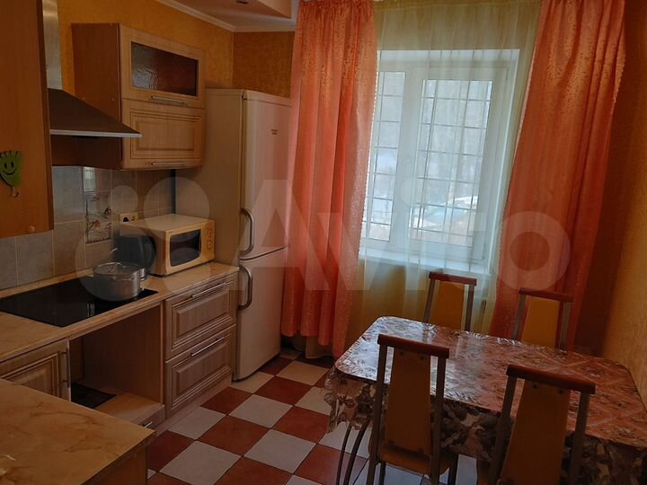 3-к. квартира, 72 м², 1/16 эт.
