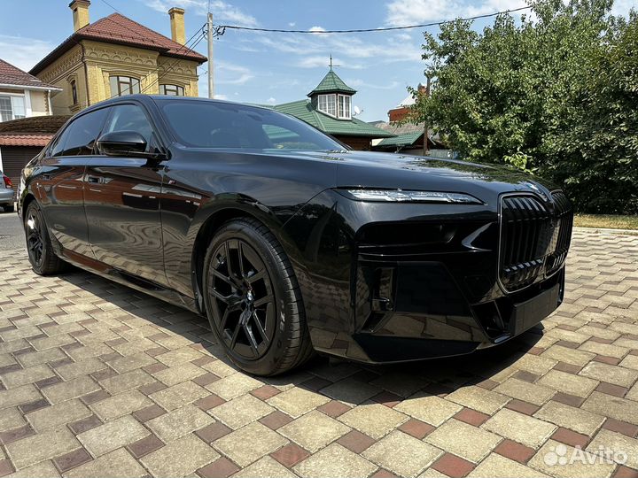 BMW 7 серия 3.0 AT, 2023, 8 200 км