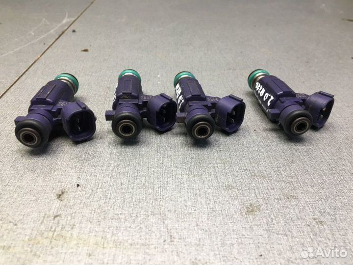 Форсунка топливная Nissan Primera P12 седан 2.0