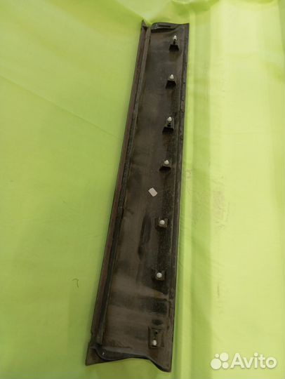 Молдинг двери передней правой scoda kodiaq