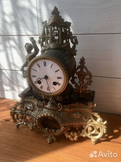 Антикварные часы