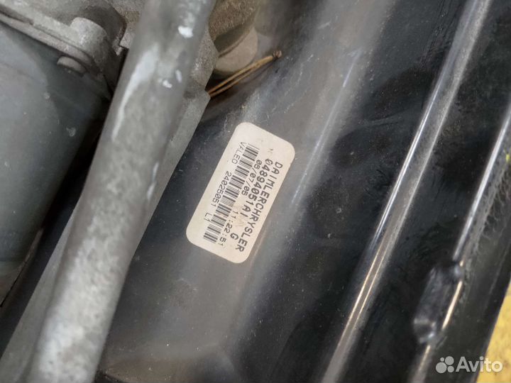 Трапеция дворников Додж караван Вояджер 01-07г