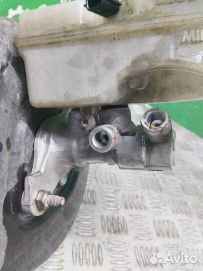 Главный тормозной цилиндр с вакуумником Renault