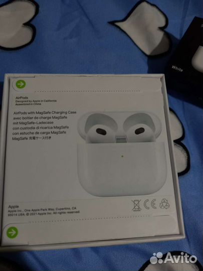 Беспроводные наушники apple airpods