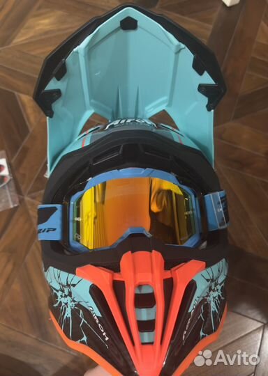 Кроссовый шлем Airoh Strycker Crack Gloss