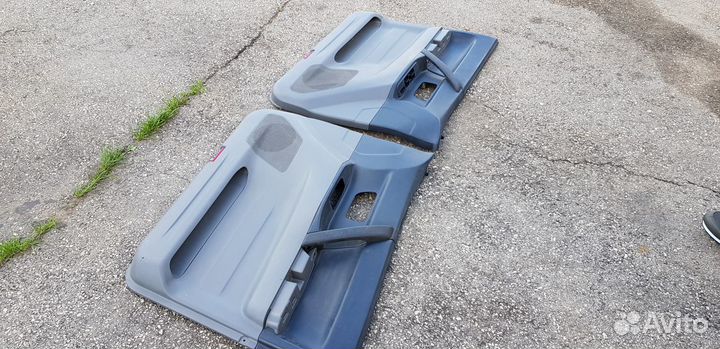 Mitsubishi Pajero 3 Обивки Дверей