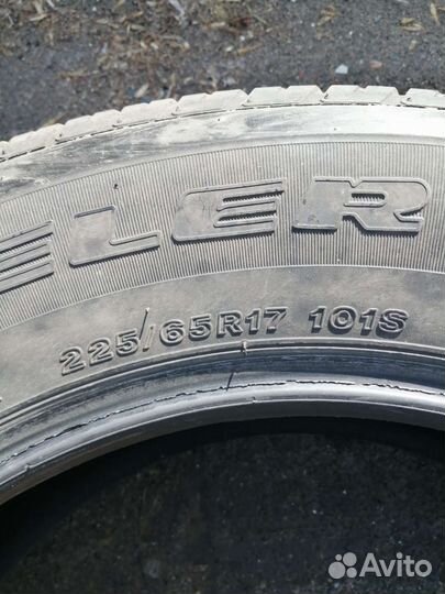 Bridgestone Dueler A/T 225/65 R17