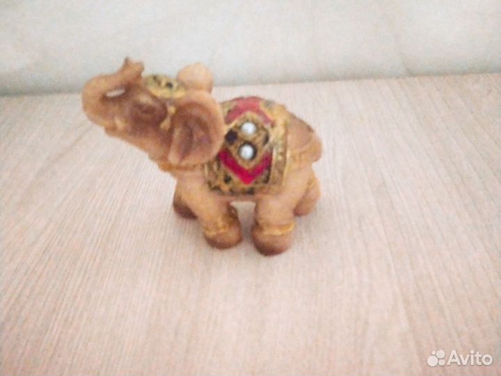 Статуэтка слон