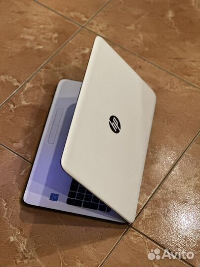 Ноутбук hp /ssd 512/8 gb