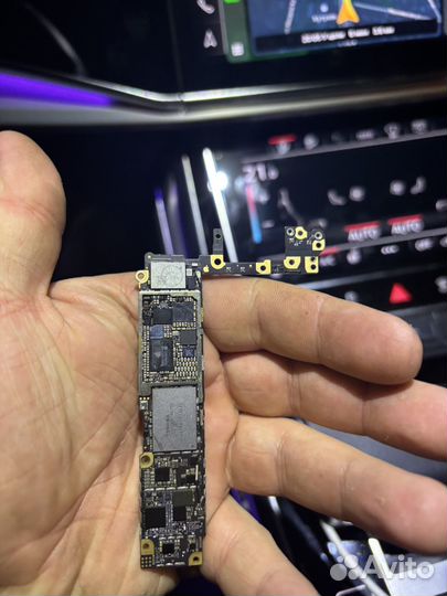 Материнская плата