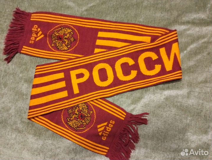 Шарф Adidas с российской символикой