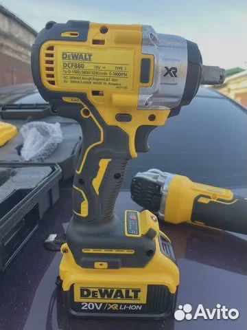 Аккумуляторный набор makita 2 в 1DeWalt. Новый