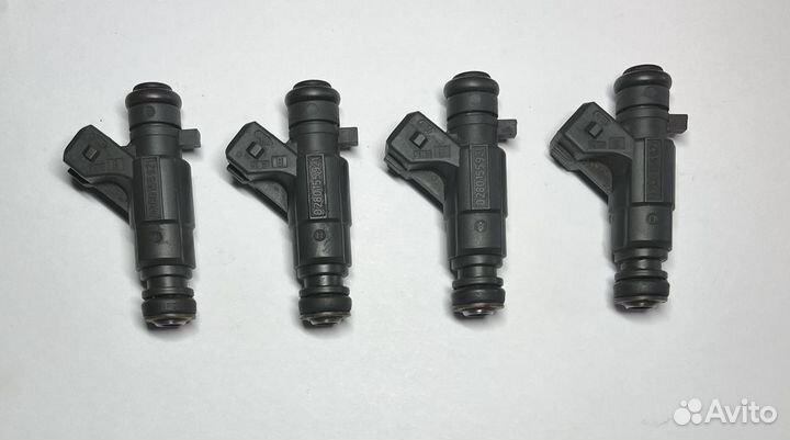 Форсунка инжекторная Volkswagen Touareg AXQ 4.2