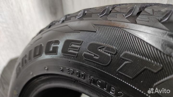 Bridgestone Blizzak DM-V1 225/60 R17